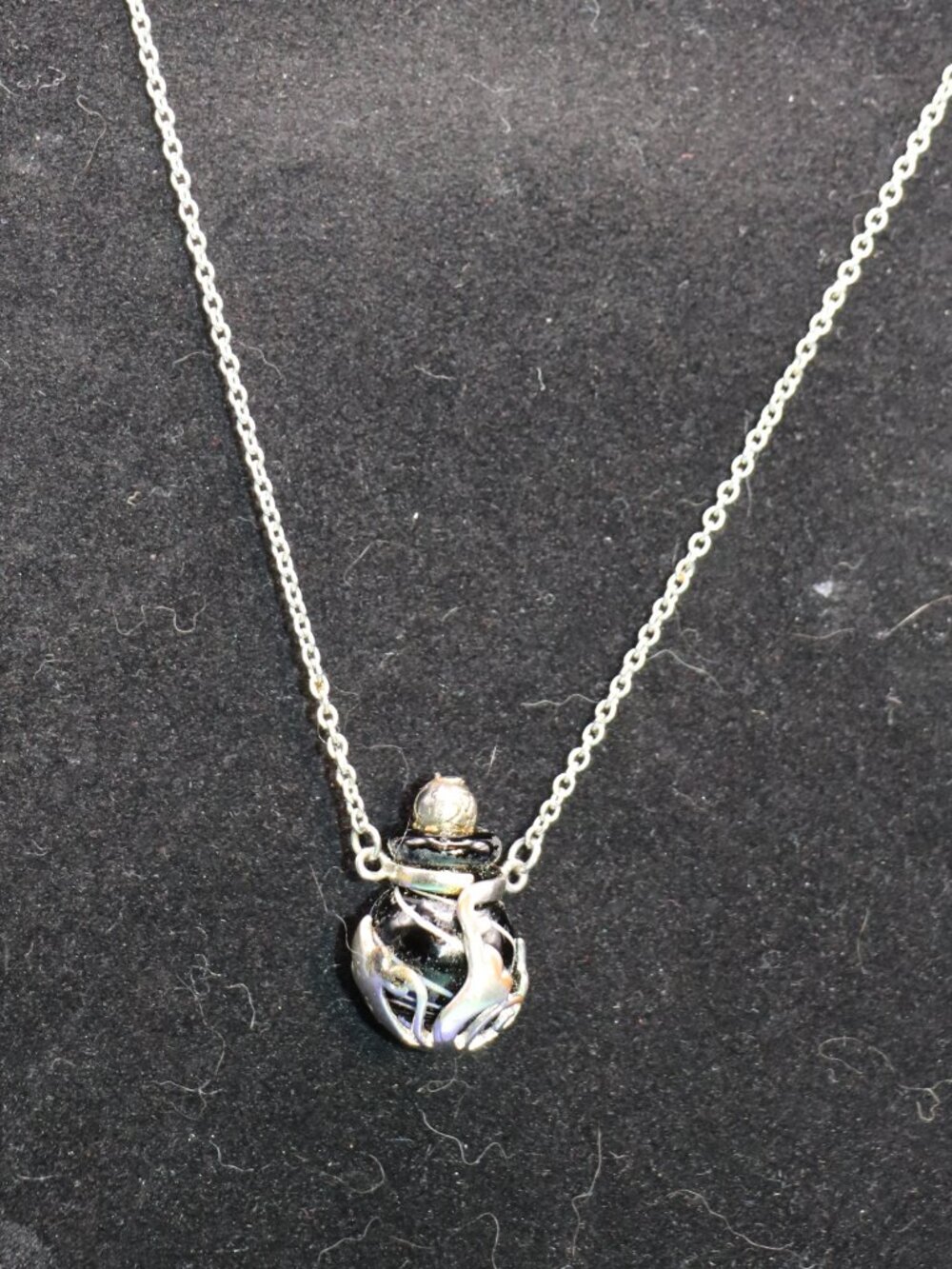 Vintage Art Glass Potion/Scent Bottle Necklace w/ Silver Tone with Leaf Overlay